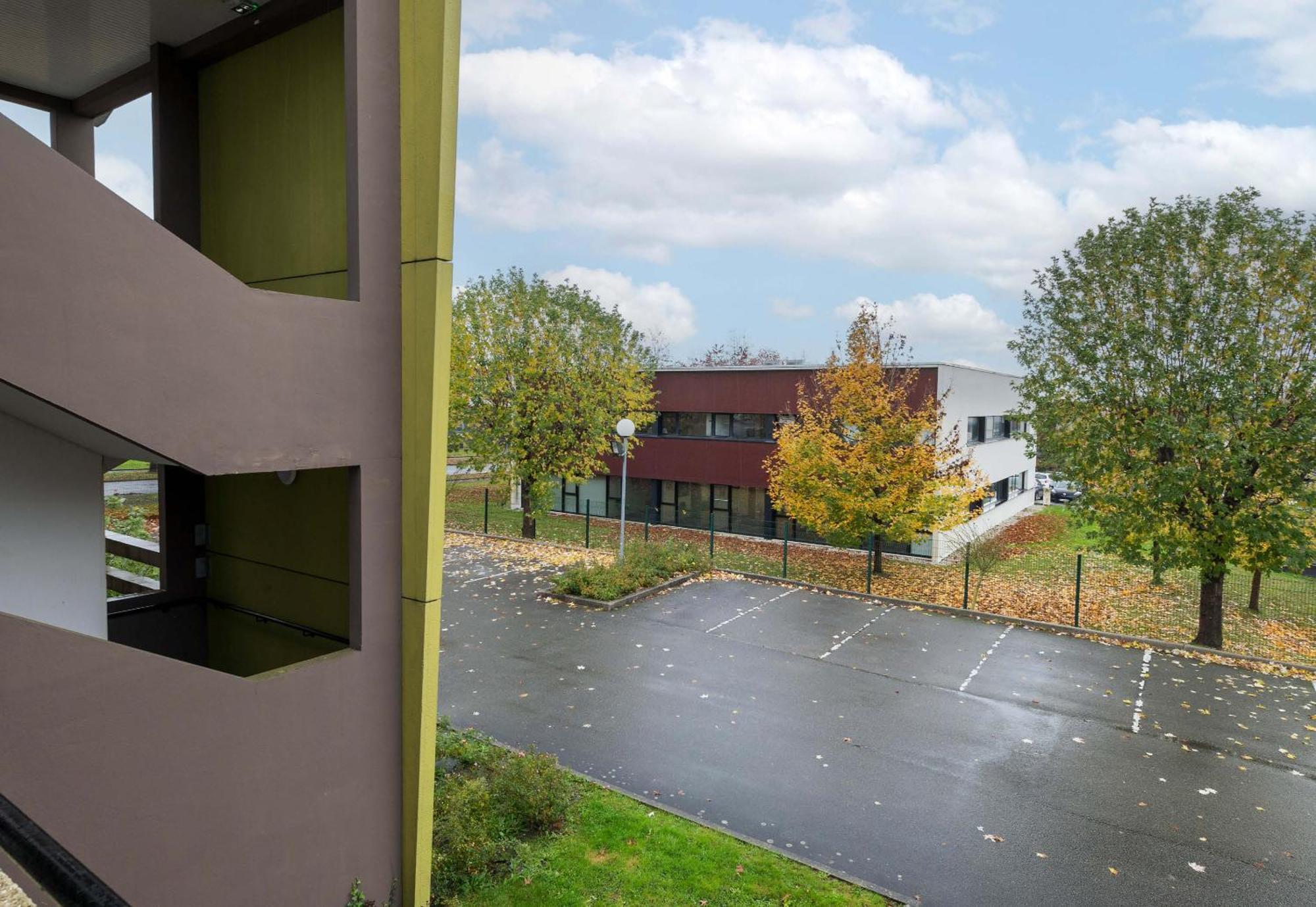 B&B Hotel Laval Change Экстерьер фото