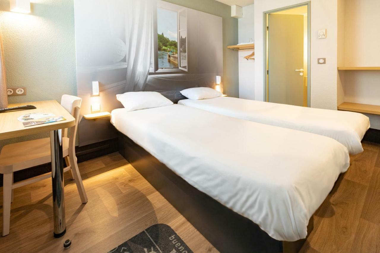 B&B Hotel Laval Change Экстерьер фото