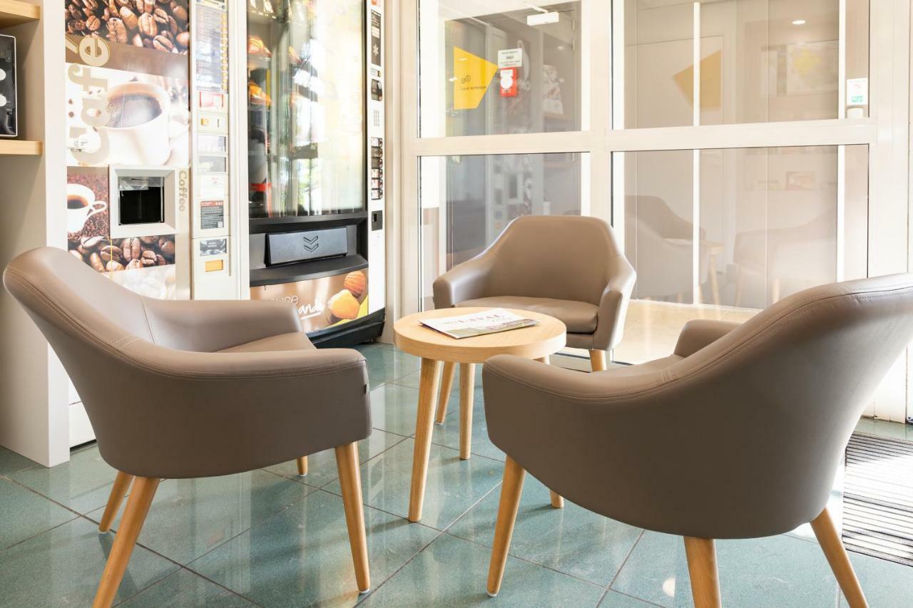 B&B Hotel Laval Change Экстерьер фото