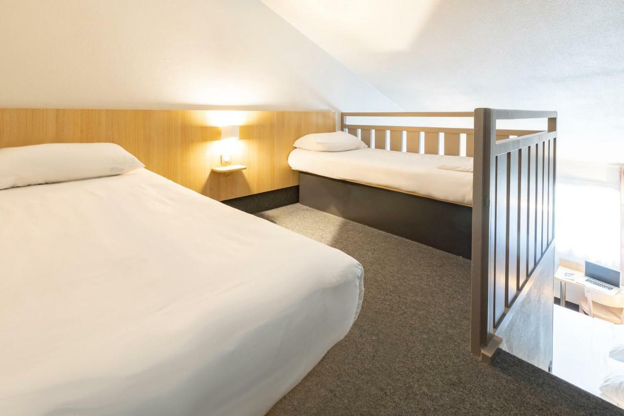 B&B Hotel Laval Change Экстерьер фото