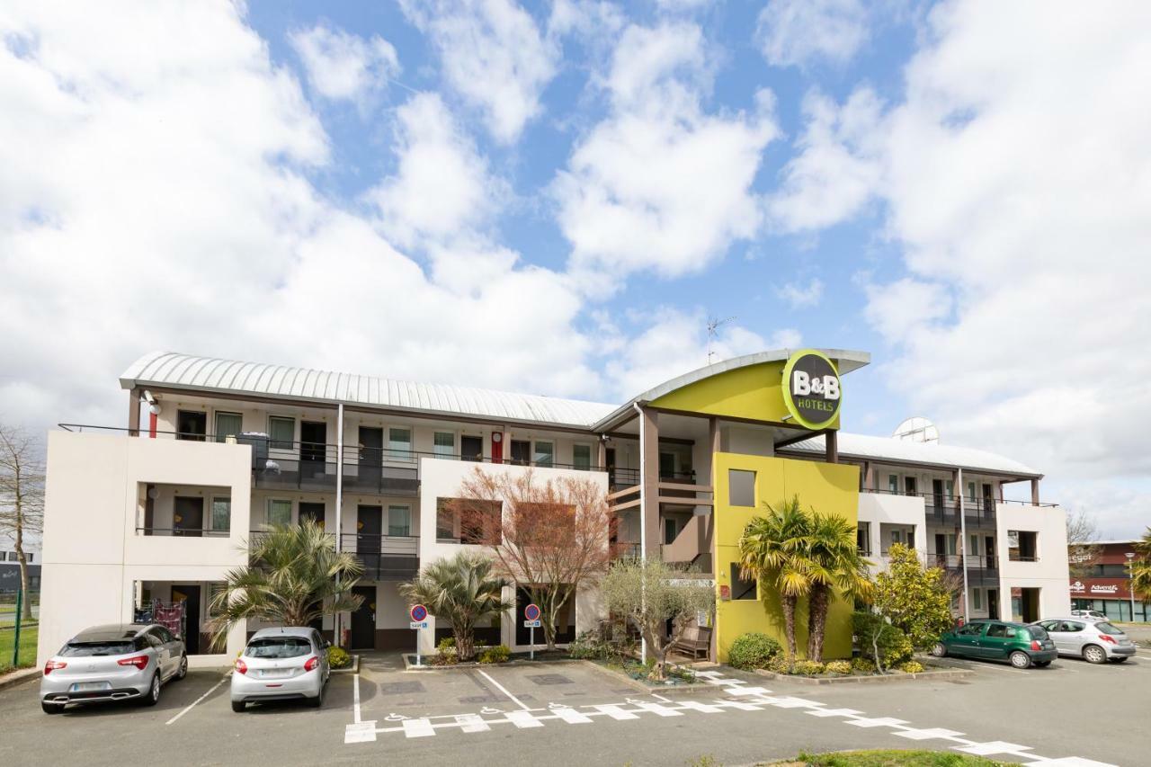 B&B Hotel Laval Change Экстерьер фото